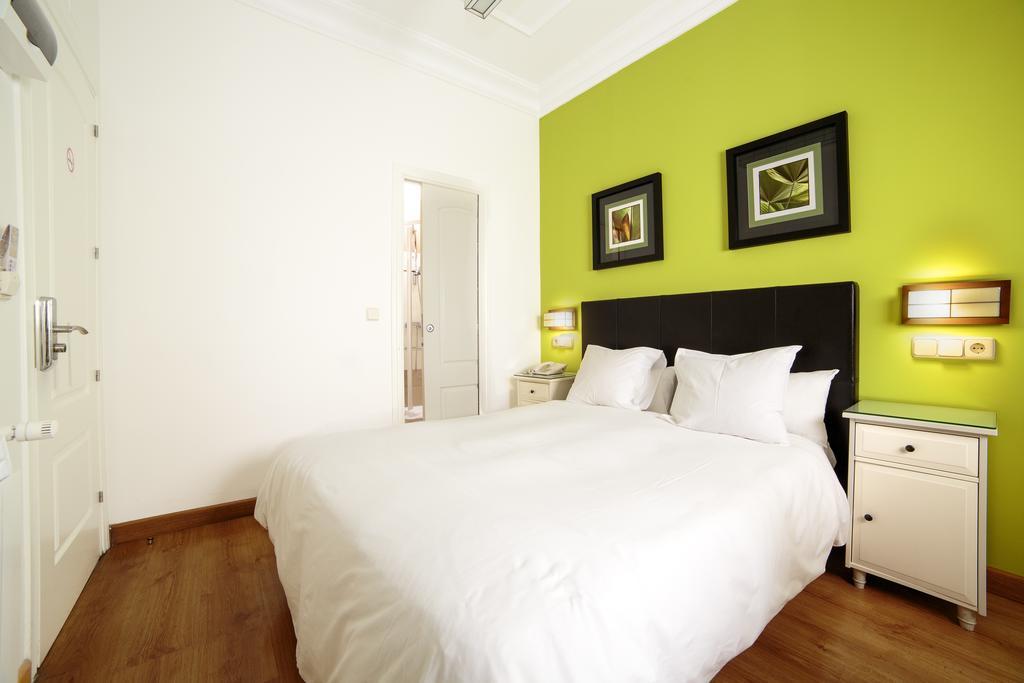 Hostal Adria Santa Ana — Photos 2